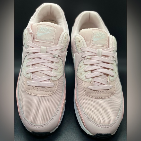 Nike Air Max 90 WMNS 'Barely Rose' NEW - Picture 2 of 5